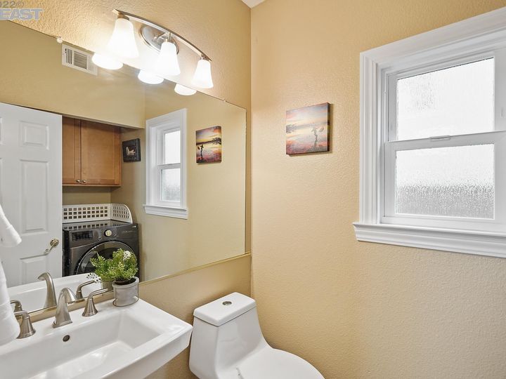 22736 Olive Pl, Hayward, CA | Fairview. Photo 14 of 40