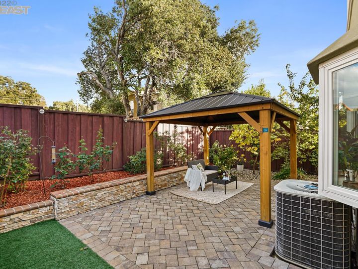 22736 Olive Pl, Hayward, CA | Fairview. Photo 37 of 40