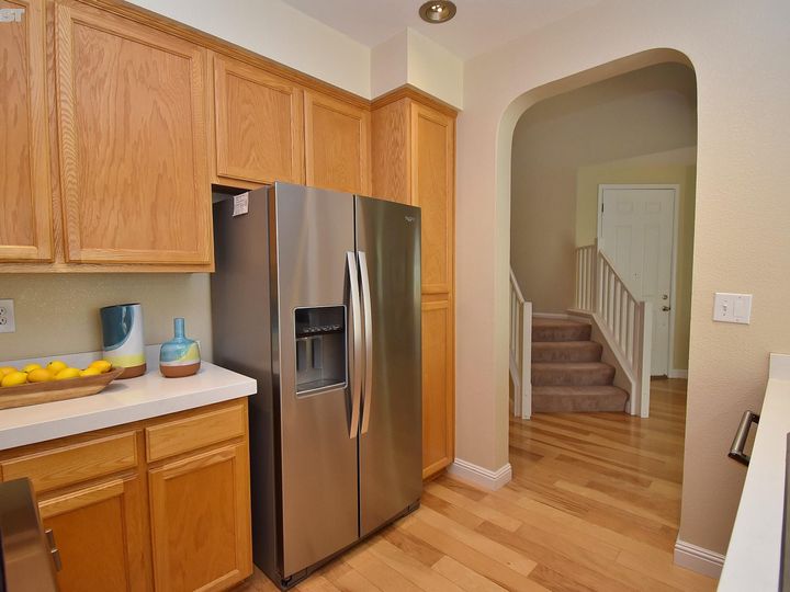 23179 Canyon Terrace Dr, Castro Valley, CA, 94552 Townhouse. Photo 16 of 56