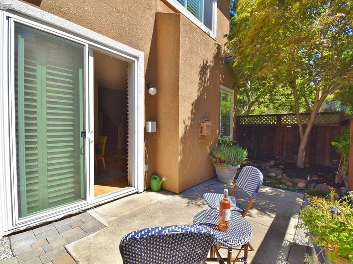 23179 Canyon Terrace Dr, Castro Valley, CA, 94552 Townhouse. Photo 35 of 56