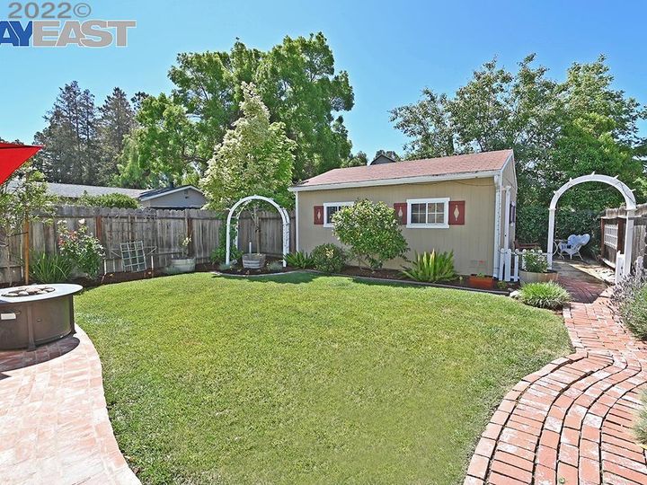 2371 College Ave, Livermore, CA | Old South Side. Photo 21 of 28
