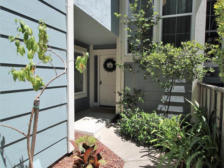 2378 Cheshire Pl, San Leandro, CA, 94577 Townhouse. Photo 3 of 46