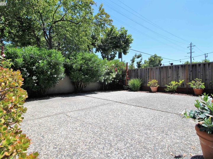 2378 Cheshire Pl, San Leandro, CA, 94577 Townhouse. Photo 37 of 46