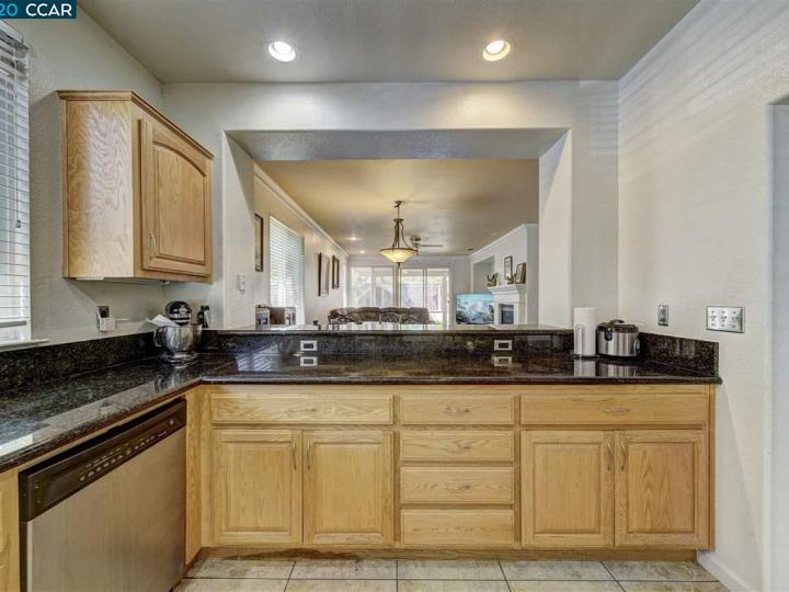 239 Tahoe Ct, Discovery Bay, CA | The Lakes. Photo 13 of 26