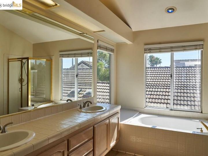 2448 Wayfarer Ct, Discovery Bay, CA | Discovery Bay Country Club. Photo 12 of 17