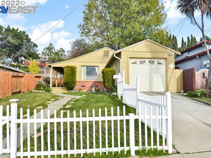 24548 Margaret Dr, Hayward, CA | Mission Foothill. Photo 4 of 26