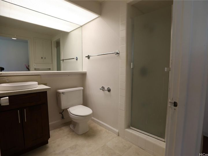 Foster Tower condo #905. Photo 7 of 25