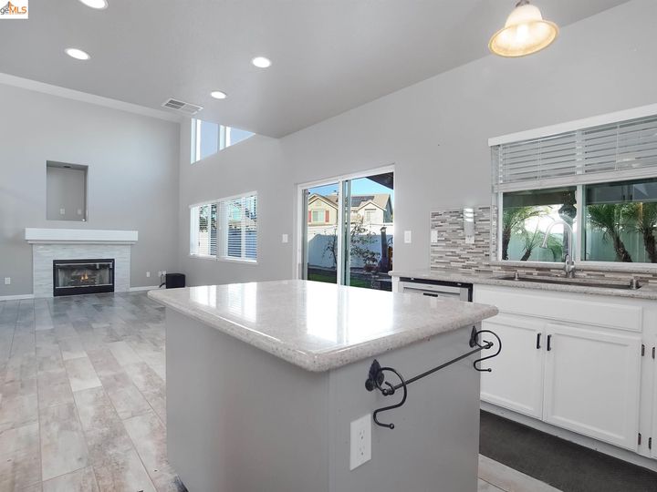 2527 Foghorn Way, Discovery Bay, CA | Centex. Photo 15 of 35
