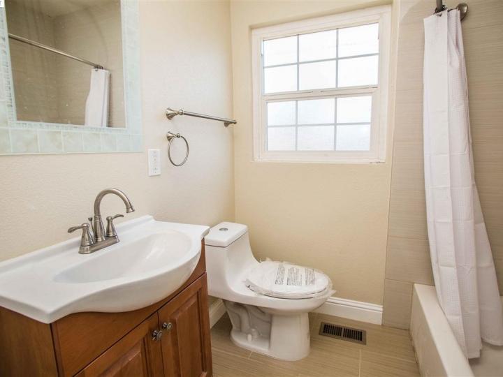 2575 Kelly St, Hayward, CA | Fairview Distric. Photo 15 of 30