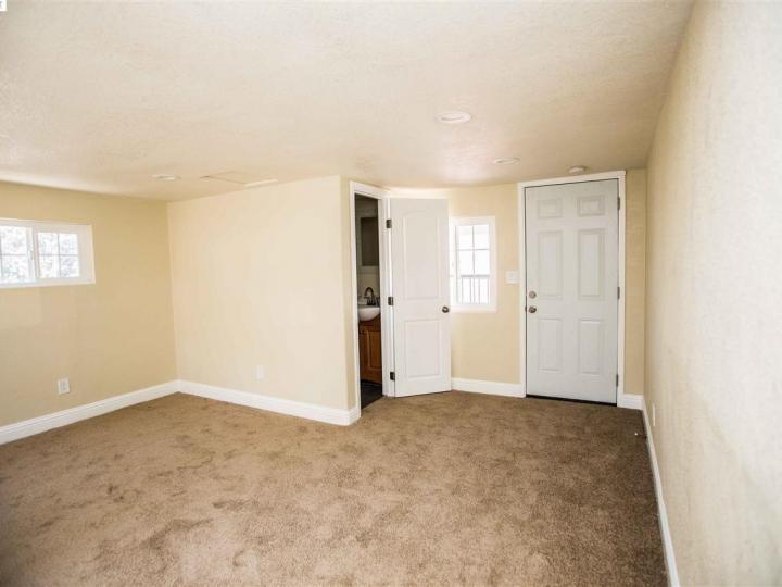 2575 Kelly St, Hayward, CA | Fairview Distric. Photo 23 of 30