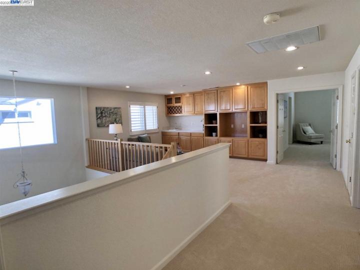 25757 Durrwood Ct, Castro Valley, CA | 5 Canyons. Photo 31 of 38
