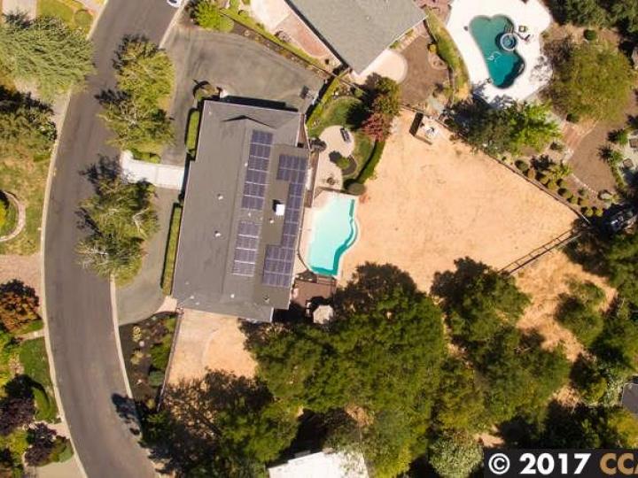 2677 Roundhill Dr, Alamo, CA | Roundhill Country Club. Photo 25 of 30