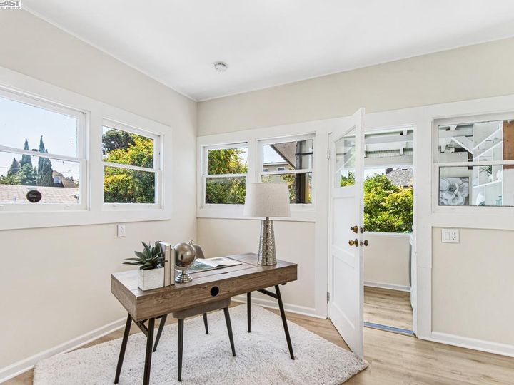 3043 Logan St, Oakland, CA | Foothill. Photo 15 of 31