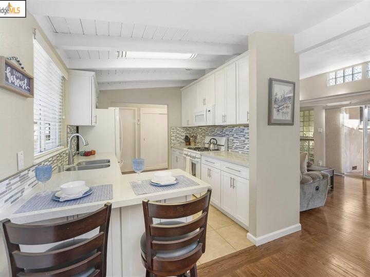 3151 Baker Dr, Concord, CA | Holbrook Heights. Photo 3 of 21
