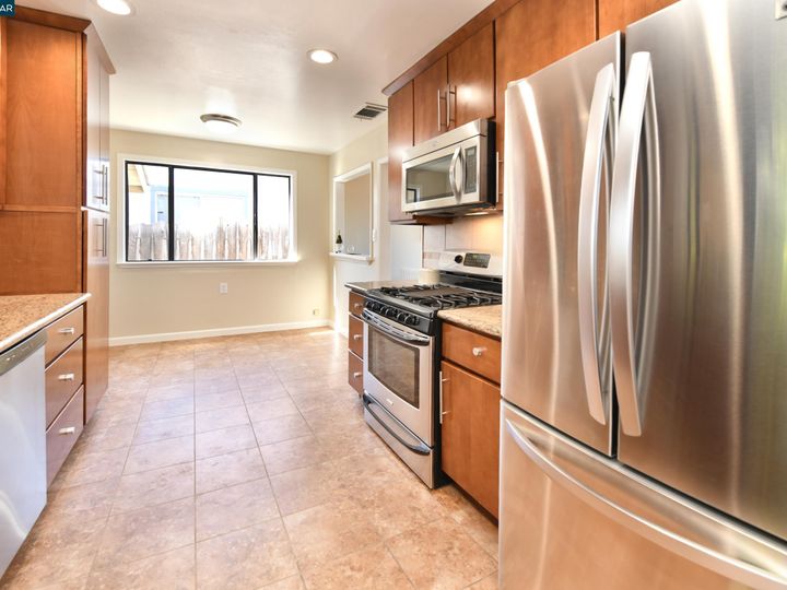 3151 Ida Dr, Concord, CA | Holbrook Heights. Photo 12 of 39