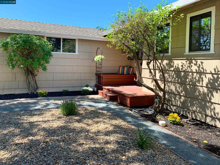 3151 Ida Dr, Concord, CA | Holbrook Heights. Photo 36 of 39