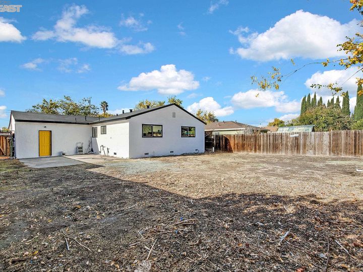 323 Rose Ann Ave, Pittsburg, CA | Parkside. Photo 16 of 16
