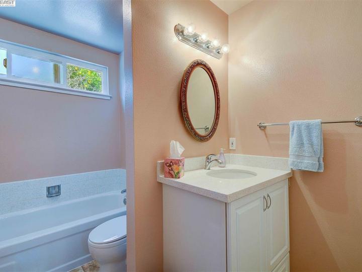 32405 Deborah Dr, Union City, CA | Town And Country. Photo 7 of 15