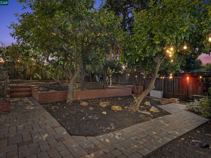 3306 Partridge Ave, Oakland, CA | Eastmont Hills. Photo 18 of 23
