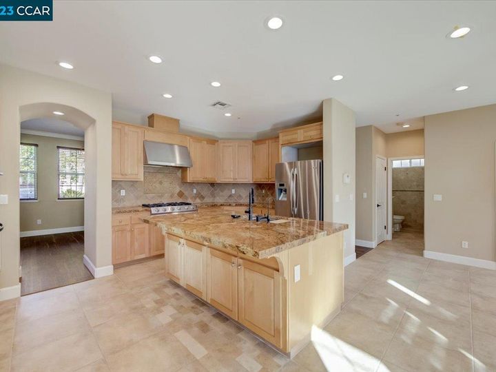 333 Foothill Dr, Brentwood, CA | Deer Ridge. Photo 16 of 60