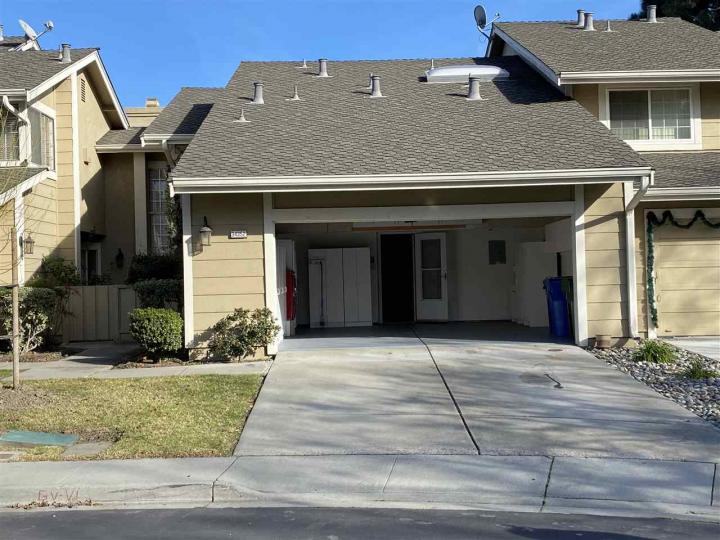 34352 Portia Ter, Fremont, CA, 94555 Townhouse. Photo 2 of 20