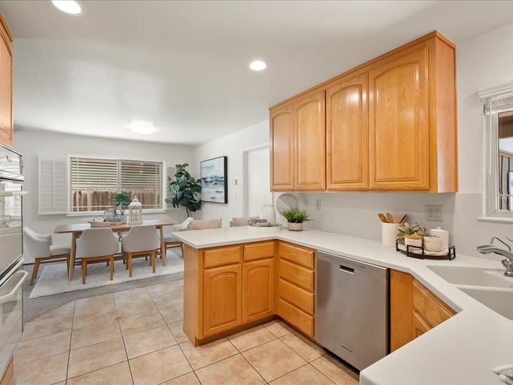 3463 Woodstock Ln, Mountain View, CA | . Photo 11 of 29