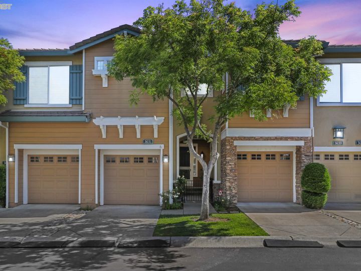 3651 Pinon Canyon Ct, Castro Valley, CA, 94552 Townhouse. Photo 1 of 47