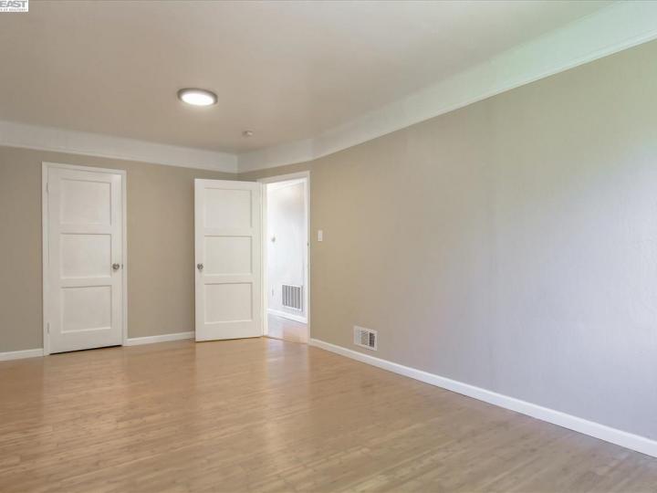 382 Bright St, San Francisco, CA | Ingelside Height. Photo 18 of 34