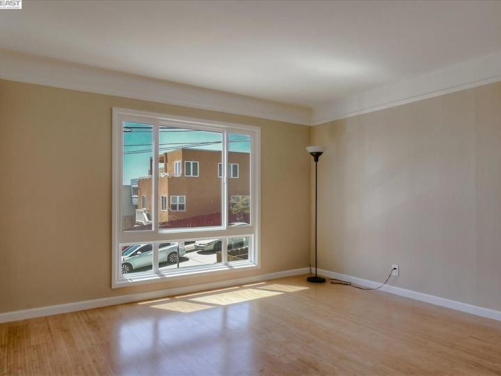382 Bright St, San Francisco, CA | Ingelside Height. Photo 7 of 34