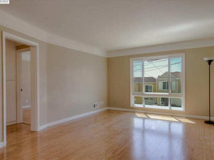 382 Bright St, San Francisco, CA | Ingelside Height. Photo 8 of 34