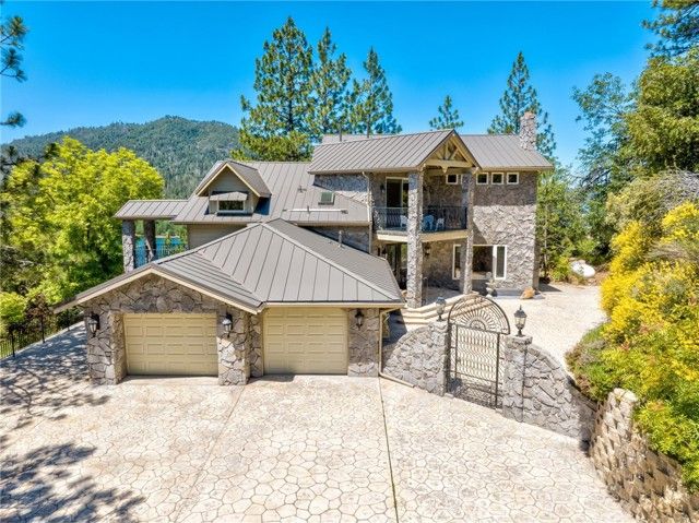 38786 Fawn Point Ln, Bass Lake, CA | . Photo 1 of 60