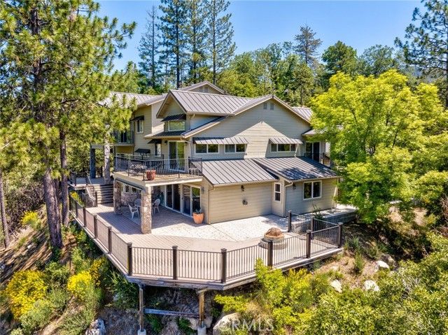 38786 Fawn Point Ln, Bass Lake, CA | . Photo 2 of 60