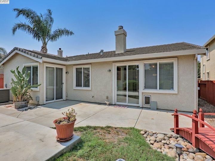 420 Clarence Bromell St, Tracy, CA | Sterling Park. Photo 39 of 40