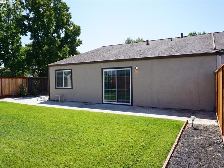 4262 Red Fir Way Livermore CA Multi-family home. Photo 28 of 38