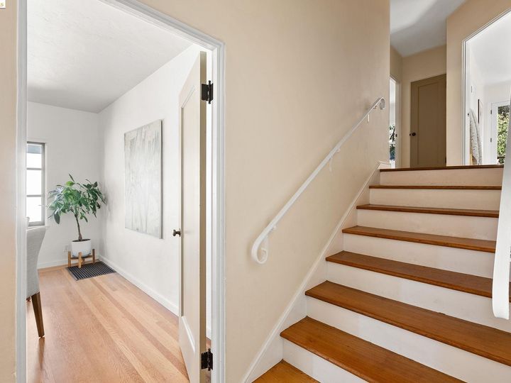 4272 Detroit Ave, Oakland, CA | Redwood Heights. Photo 18 of 55