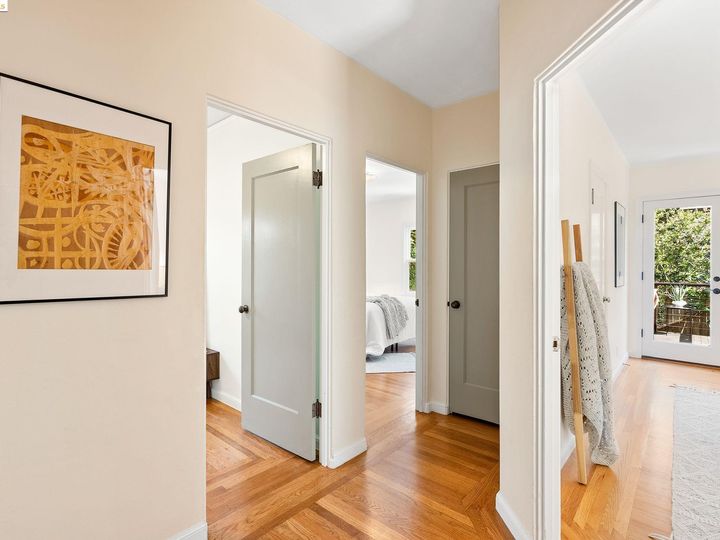 4272 Detroit Ave, Oakland, CA | Redwood Heights. Photo 21 of 55