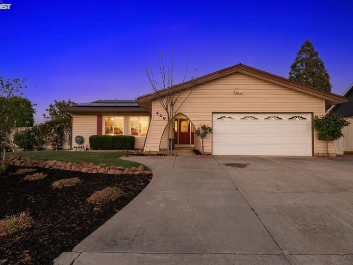 429 Thrasher Ave, Livermore, CA | Summerset. Photo 2 of 34