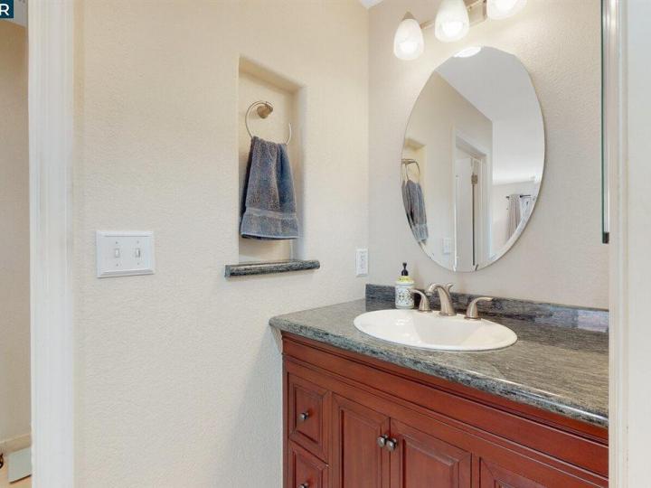 453 Camelback Rd, Pleasant Hill, CA, 94523 Townhouse. Photo 21 of 28