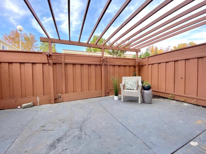4615 Norwood Ter, Fremont, CA, 94538 Townhouse. Photo 22 of 24