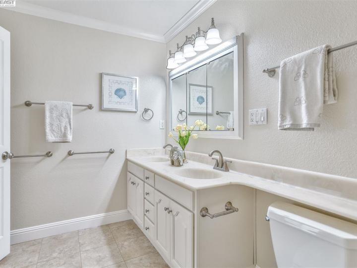 4715 Griffith Ave, Fremont, CA | Fremont Area. Photo 10 of 19