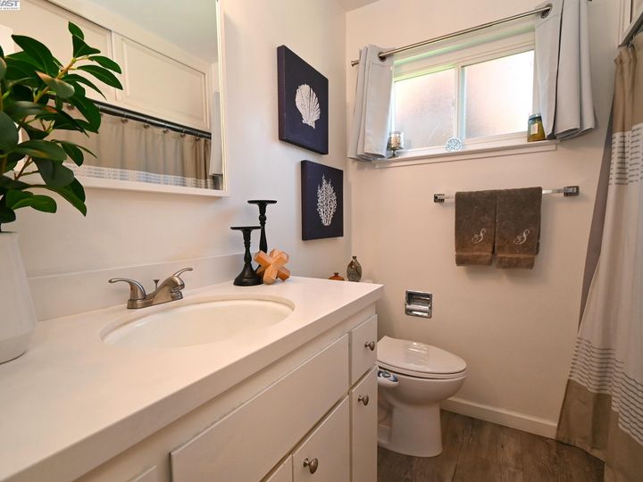 4827 Eagle Way, Concord, CA Townhouse. Photo 7 of 19