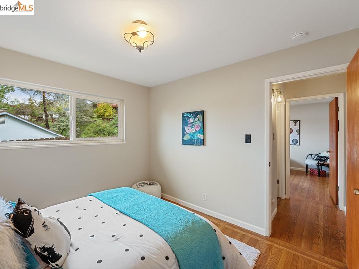 4935 Stacy St, Oakland, CA | Grass Valley. Photo 31 of 60