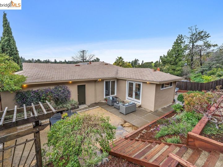 4935 Stacy St, Oakland, CA | Grass Valley. Photo 51 of 60