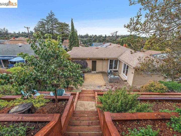 4935 Stacy St, Oakland, CA | Grass Valley. Photo 52 of 60