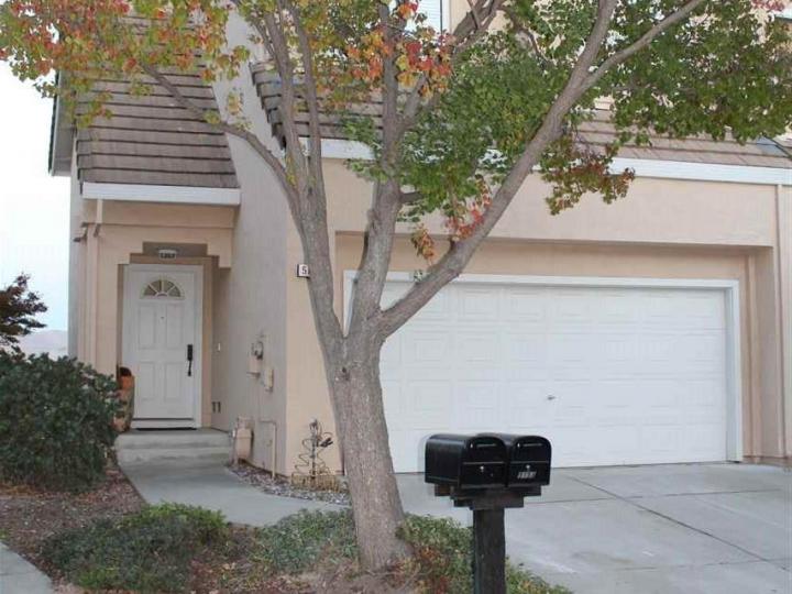 5155 Muirfield Ln, Concord, CA, 94521 Townhouse. Photo 1 of 20