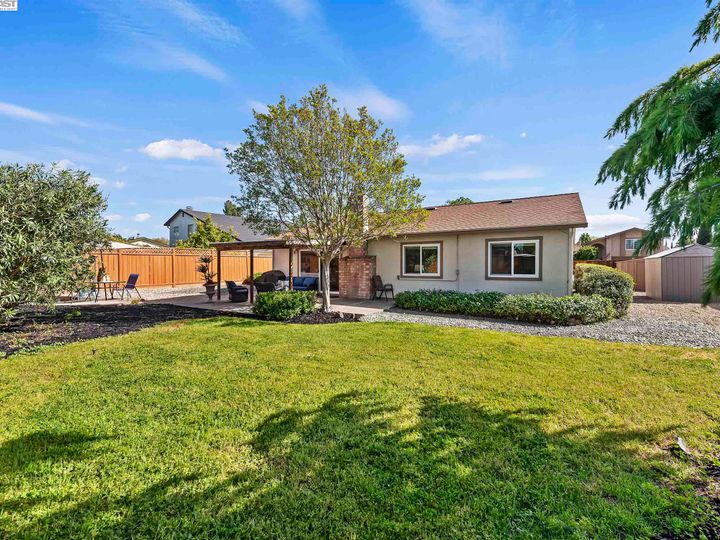 5240 Felicia Ave, Livermore, CA | Rhonewood. Photo 17 of 23