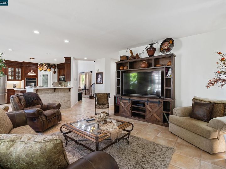 5253 Ambleside Dr, Concord, CA | Crystal Ranch. Photo 15 of 60
