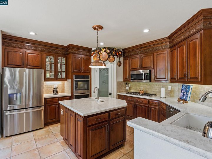5253 Ambleside Dr, Concord, CA | Crystal Ranch. Photo 18 of 60
