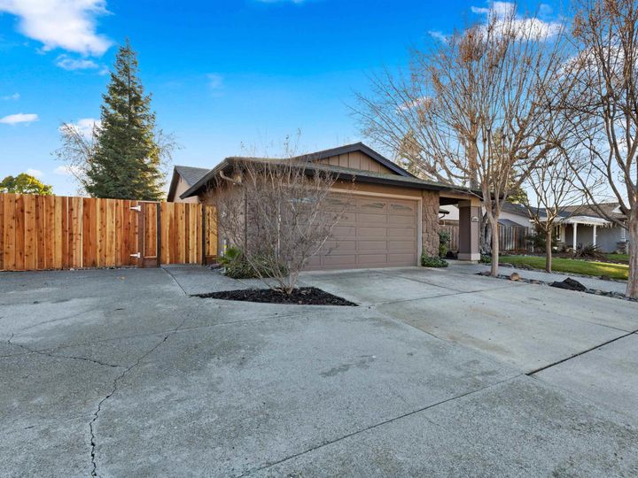 5261 Lenore Ave, Livermore, CA | Rhonewood. Photo 29 of 34