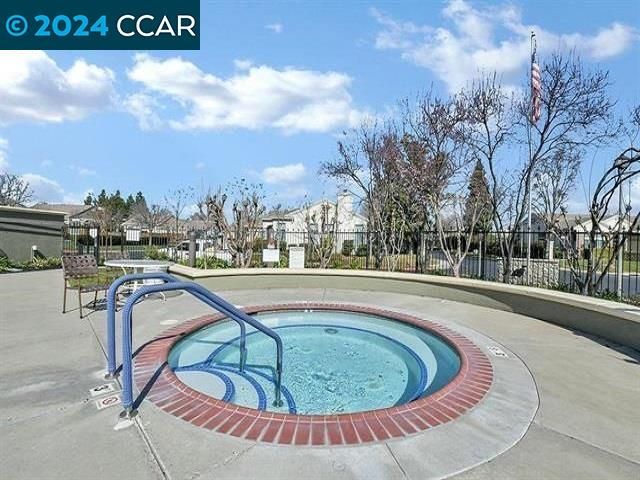 530 Central Park Pl, Brentwood, CA | Summerset 1. Photo 45 of 47